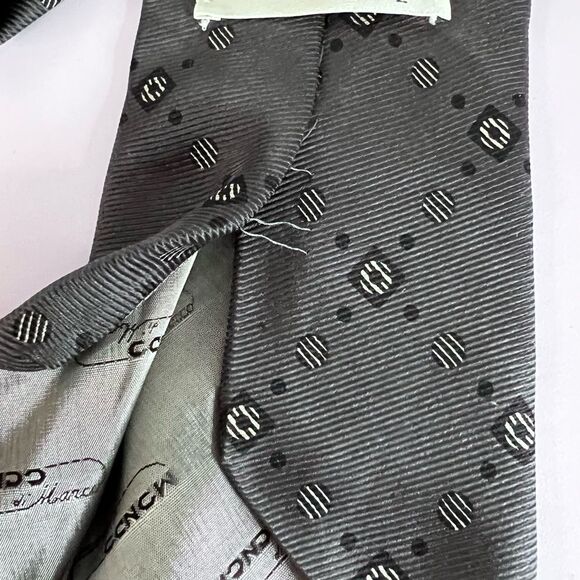 Vintage Mondo Di Marco Silk Diamond and Dot Gray Tie - Picture 7 of 9